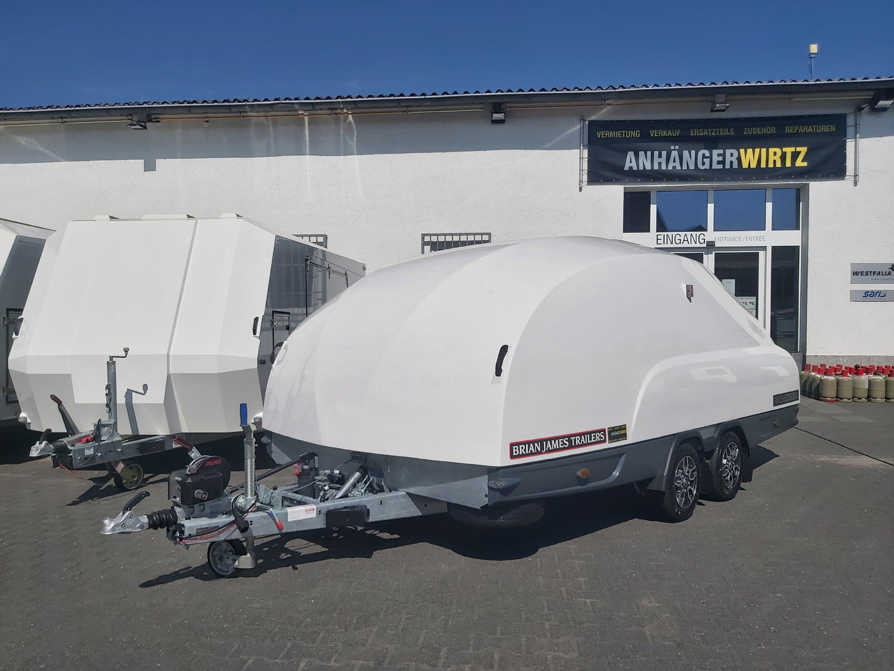 BJT Race Shuttle 2 430x195x150cm ankippbar Rampen Alufelgen dark Seilwinde 100km/H 2600kg Modell 24 - Biltransportsläp: bild 4 BJT Race Shuttle 2 430x195x150cm ankippbar Rampen Alufelgen dark Seilwinde 100km/H 2600kg Modell 24 - Biltransportsläp: bild 4