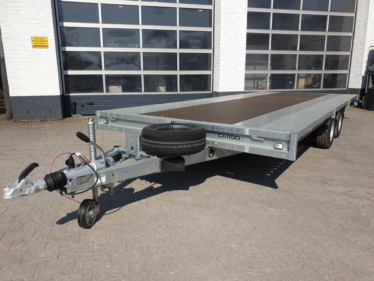 Brian James Trailer CarGO Connect 550x225cm Plateau Tandem 12" 3500kg Abverkauf 22 - Flaksläp: bild 1 Brian James Trailer CarGO Connect 550x225cm Plateau Tandem 12" 3500kg Abverkauf 22 - Flaksläp: bild 1