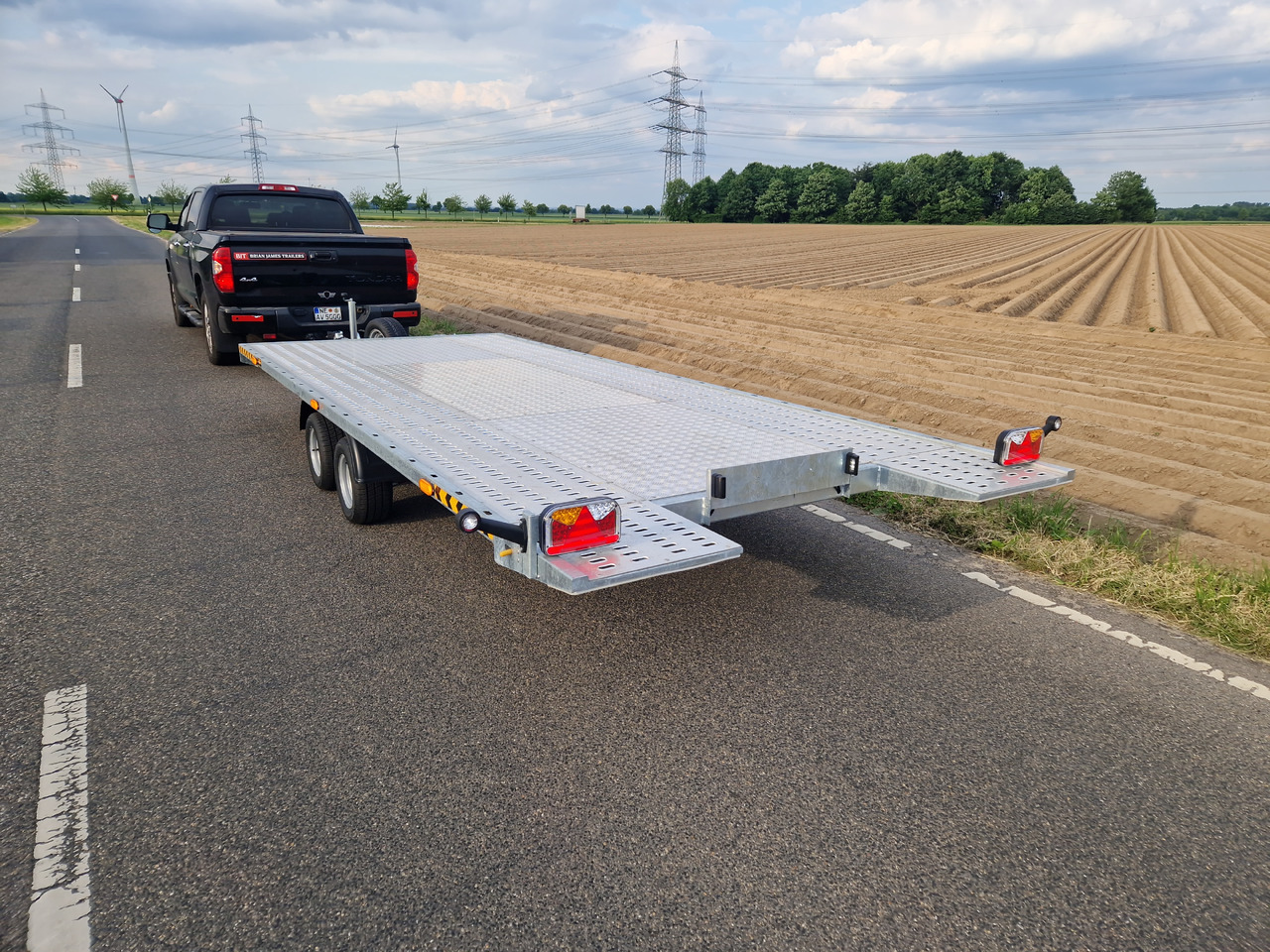 Cartrailer Expert 3050 easyload black 500x216cm Boden ankippbar Winde Resrad 10" 3000kg 100km/H - Biltransportsläp: bild 4 Cartrailer Expert 3050 easyload black 500x216cm Boden ankippbar Winde Resrad 10" 3000kg 100km/H - Biltransportsläp: bild 4