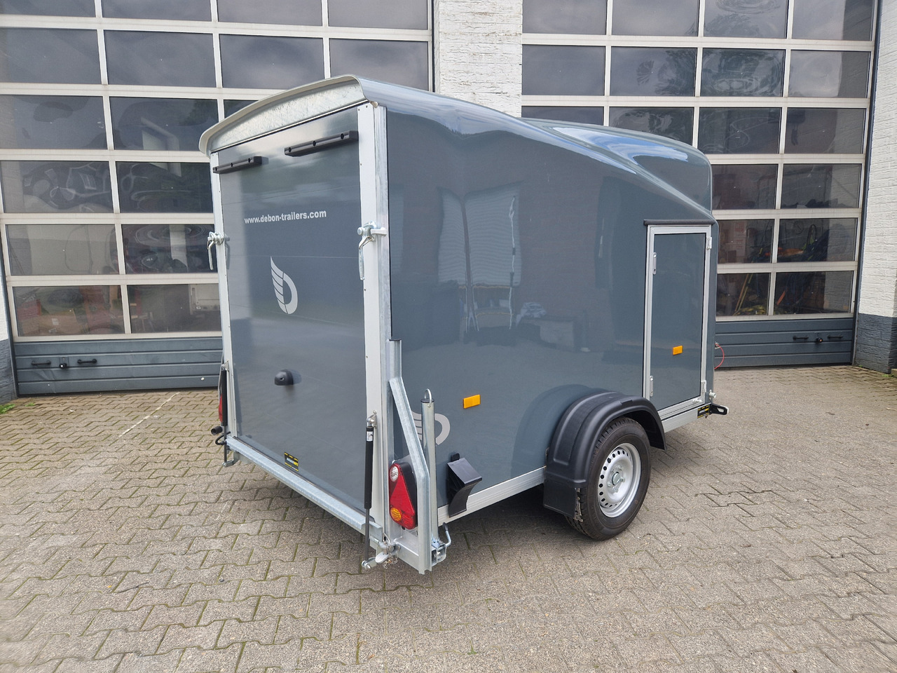 Debon Cargo 1300 300x152x168cm irongrey Seitentür 1300kg Pullman 100km/H - Skåpsläp: bild 3 Debon Cargo 1300 300x152x168cm irongrey Seitentür 1300kg Pullman 100km/H - Skåpsläp: bild 3