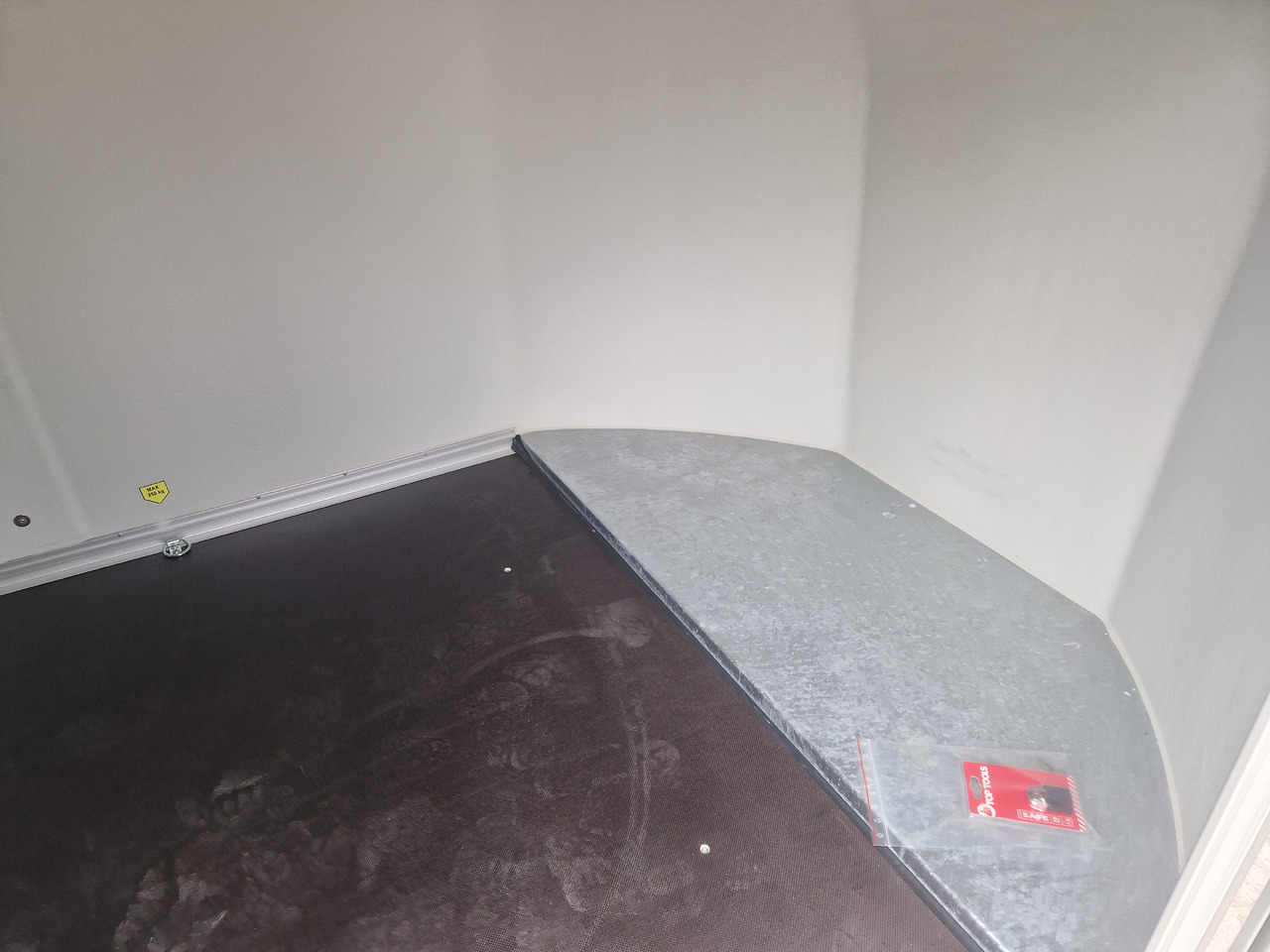 Debon Cargo 1300 300x152x168cm irongrey Seitentür 1300kg Pullman 100km/H - Skåpsläp: bild 5 Debon Cargo 1300 300x152x168cm irongrey Seitentür 1300kg Pullman 100km/H - Skåpsläp: bild 5