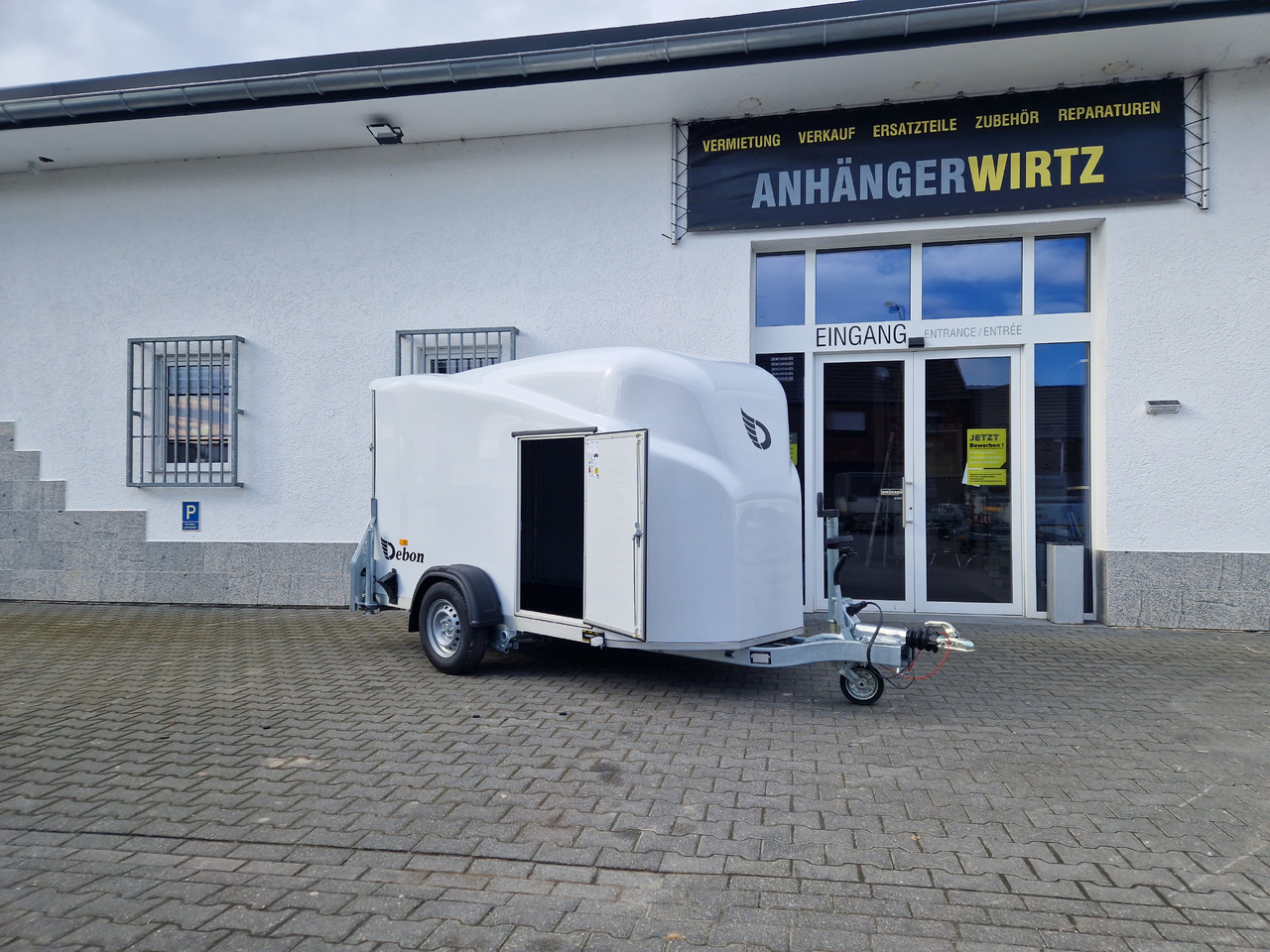 Debon Cargo 1300 300x152x168cm white Seitentür Pullman II 100km/H 1300kg Modell 2025 - Skåpsläp: bild 3 Debon Cargo 1300 300x152x168cm white Seitentür Pullman II 100km/H 1300kg Modell 2025 - Skåpsläp: bild 3