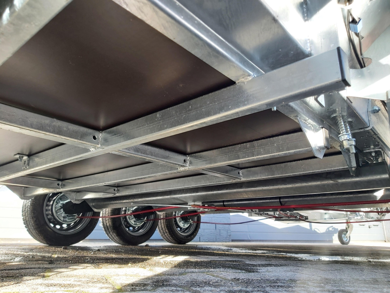 Martz Maschinentransporter BUILDER XL Bau-3 3500/3 400x180x30cm Auffahrklappe Tridem (XL) 3500kg - Maskinsläp: bild 2 Martz Maschinentransporter BUILDER XL Bau-3 3500/3 400x180x30cm Auffahrklappe Tridem (XL) 3500kg - Maskinsläp: bild 2