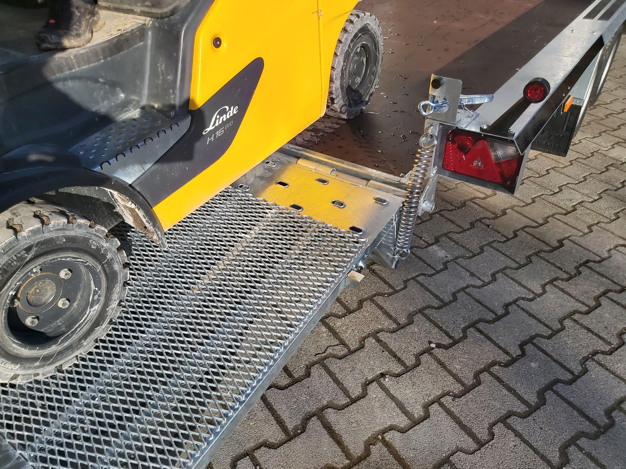 Martz Maschinentransporter BUILDER XL Bau-3 3500/3 400x180x30cm Auffahrklappe Tridem (XL) 3500kg - Maskinsläp: bild 3 Martz Maschinentransporter BUILDER XL Bau-3 3500/3 400x180x30cm Auffahrklappe Tridem (XL) 3500kg - Maskinsläp: bild 3