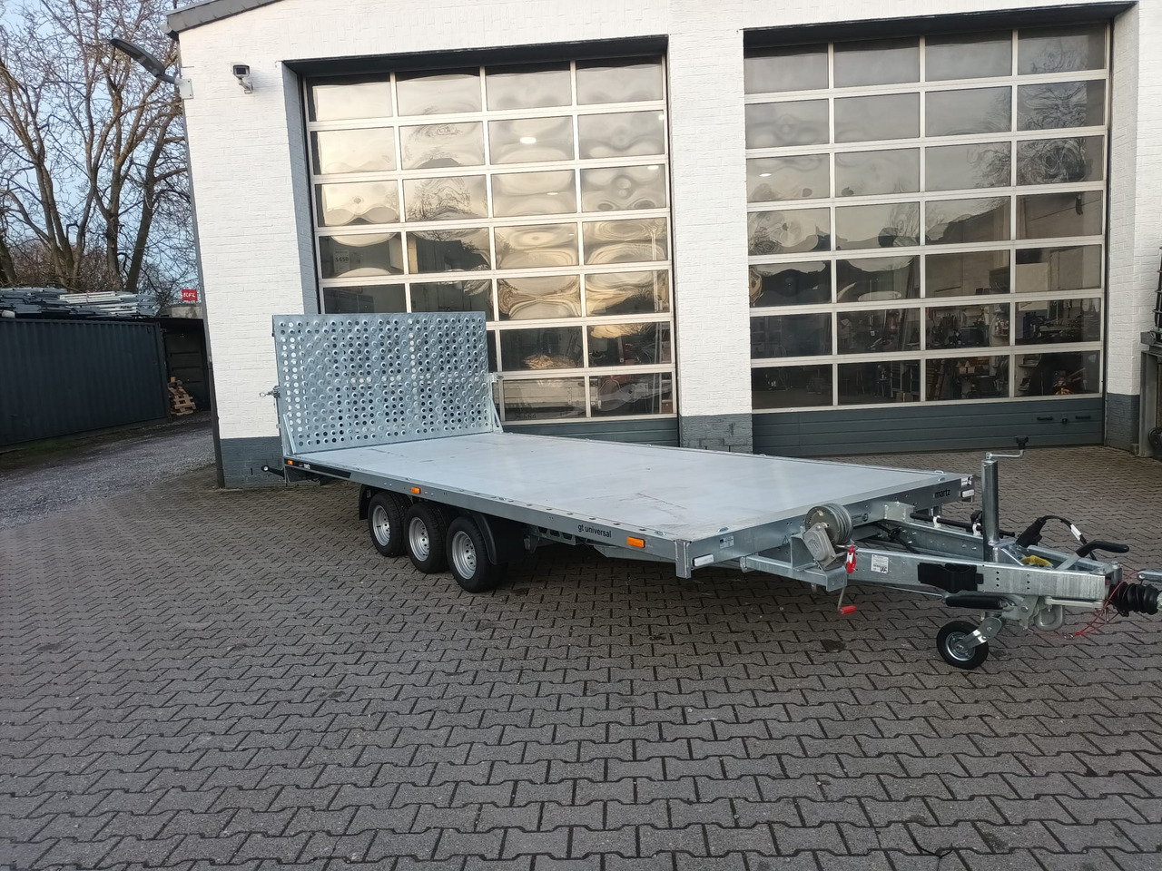 Martz Universal GT KIPP 500/3 S 500x210cm Aluboden ankippbar Heckklappe Winde Tridem 10" 3500kg - Maskinsläp: bild 5 Martz Universal GT KIPP 500/3 S 500x210cm Aluboden ankippbar Heckklappe Winde Tridem 10" 3500kg - Maskinsläp: bild 5