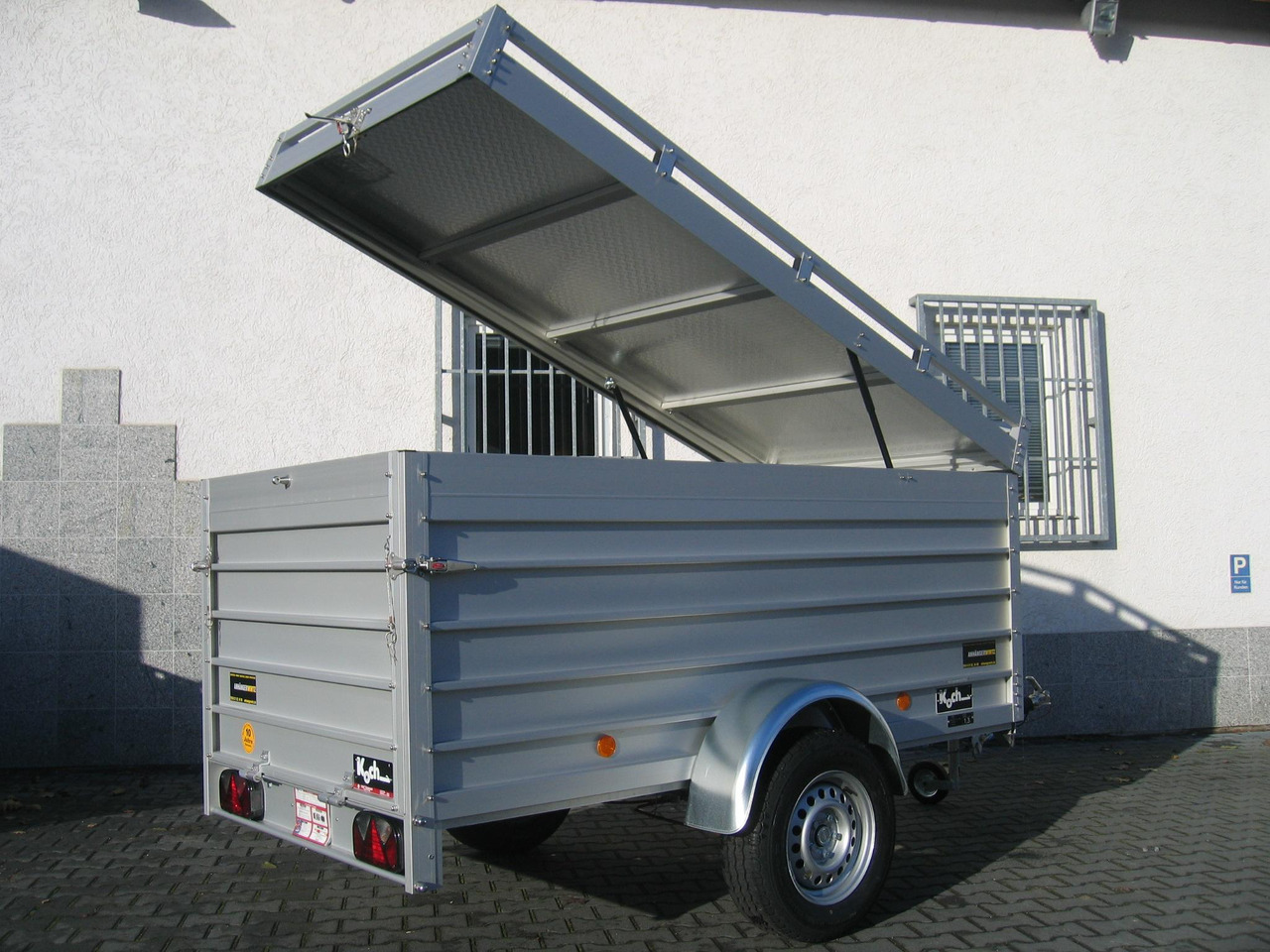 PKW Anhänger Koch Aluline 4.13 Deckel 250x125x95cm (S) 1300kg 100 km/H Aktion 2022 - Skåpsläp: bild 3 PKW Anhänger Koch Aluline 4.13 Deckel 250x125x95cm (S) 1300kg 100 km/H Aktion 2022 - Skåpsläp: bild 3