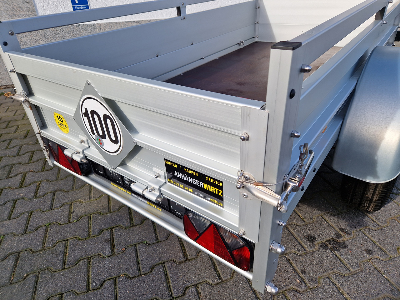 PKW Anhänger Koch Aluline B1000 205x105x40cm (XS) 1000kg 100 km/H Januar Aktion - Bilsläp: bild 3 PKW Anhänger Koch Aluline B1000 205x105x40cm (XS) 1000kg 100 km/H Januar Aktion - Bilsläp: bild 3