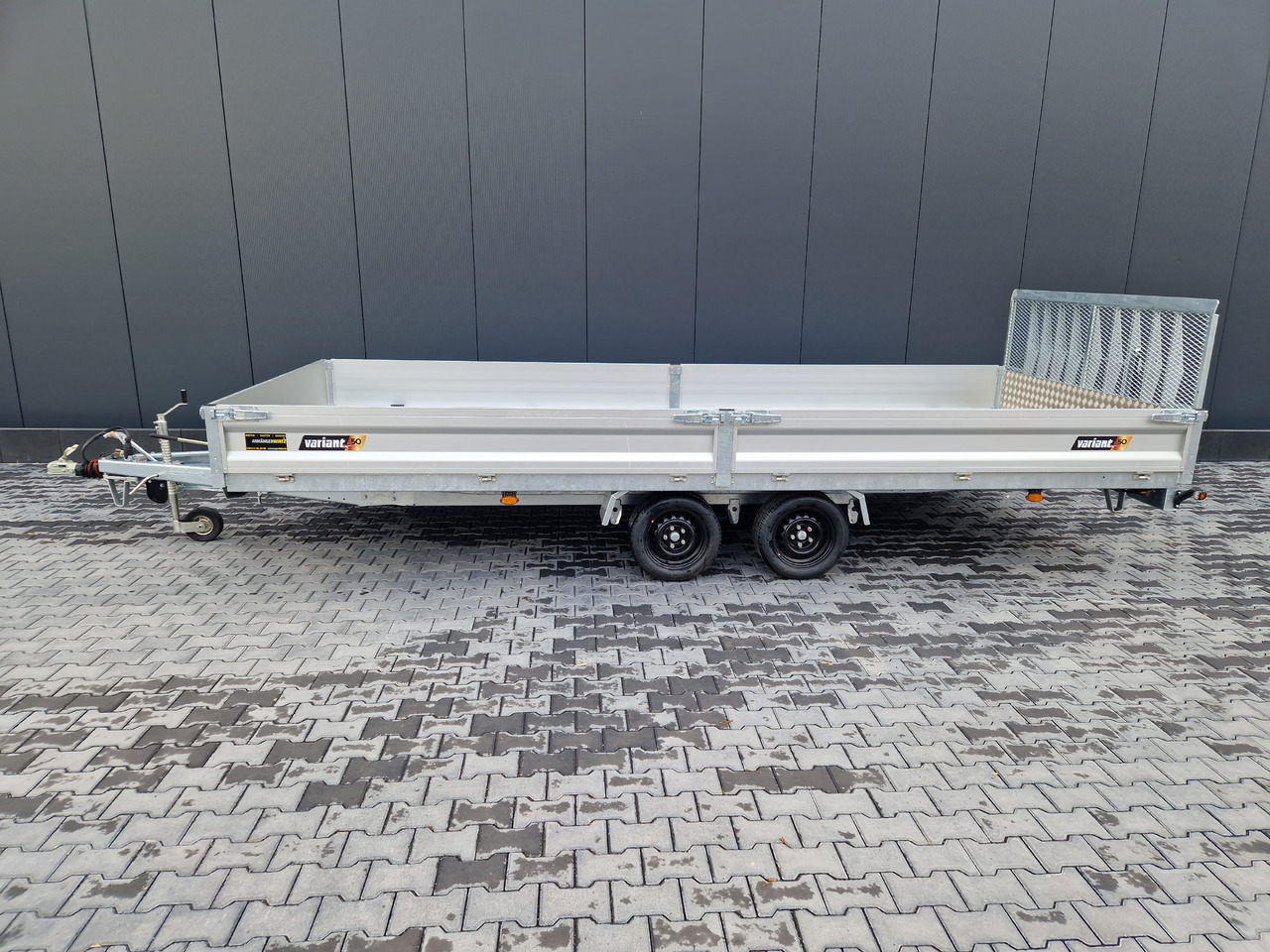 Variant Maschinentransporter 3552 UX Maxi Load 520x210x30cm Tandem Parabelfederung LED 3500kg - Maskinsläp: bild 2 Variant Maschinentransporter 3552 UX Maxi Load 520x210x30cm Tandem Parabelfederung LED 3500kg - Maskinsläp: bild 2