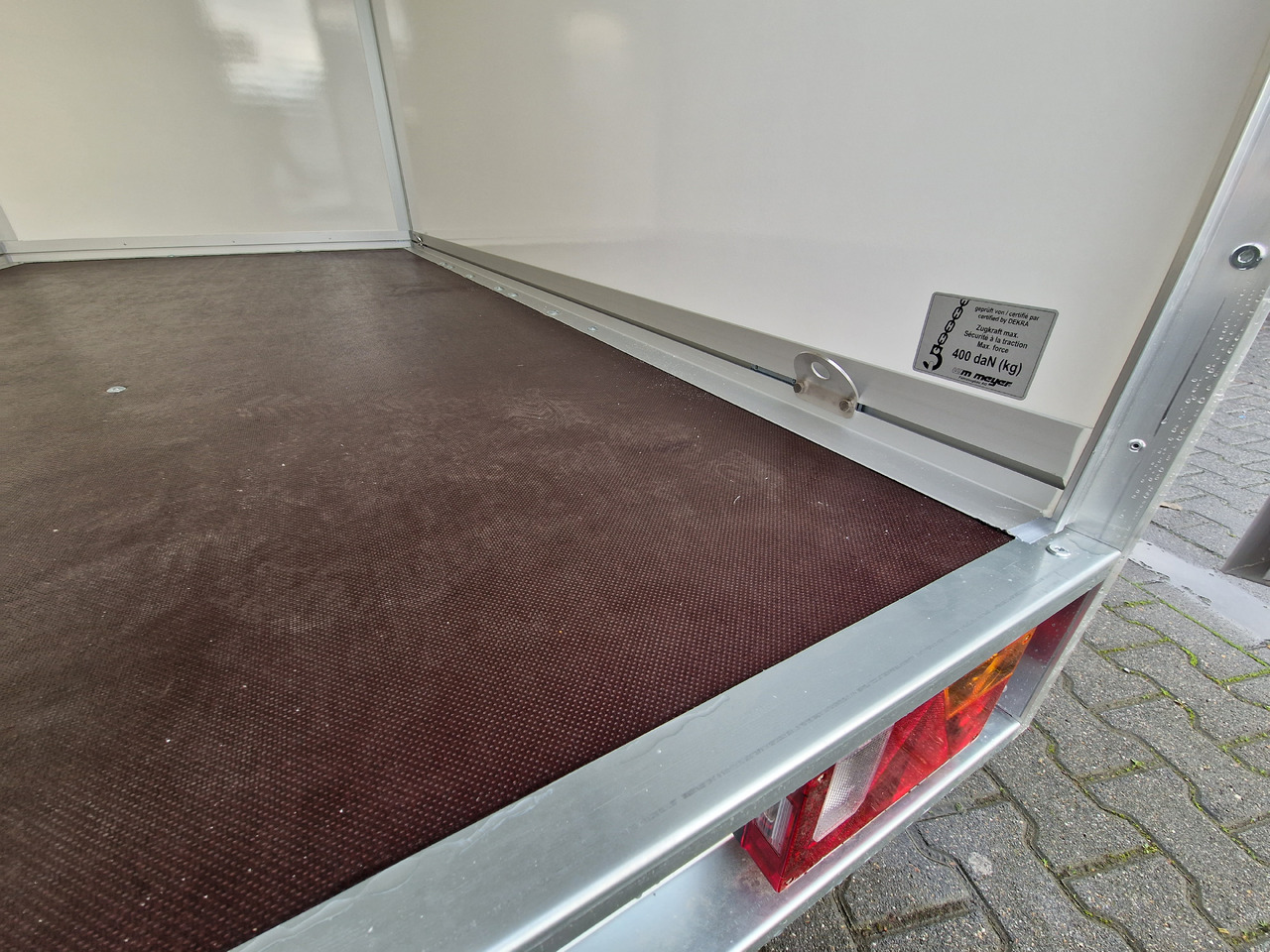 Skåpsläp WM Meyer Koffer AZ 2030/151 S30 301x151x185cm (M) 2000kg Modell 2024: bild 10 Skåpsläp WM Meyer Koffer AZ 2030/151 S30 301x151x185cm (M) 2000kg Modell 2024: bild 10