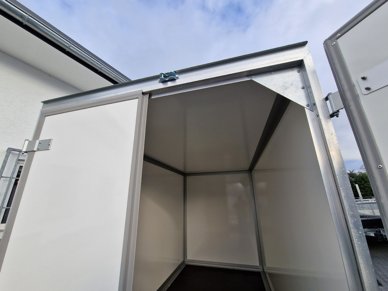 Skåpsläp WM Meyer Koffer AZ 2030/151 S30 301x151x185cm (M) 2000kg Modell 2024: bild 7 Skåpsläp WM Meyer Koffer AZ 2030/151 S30 301x151x185cm (M) 2000kg Modell 2024: bild 7