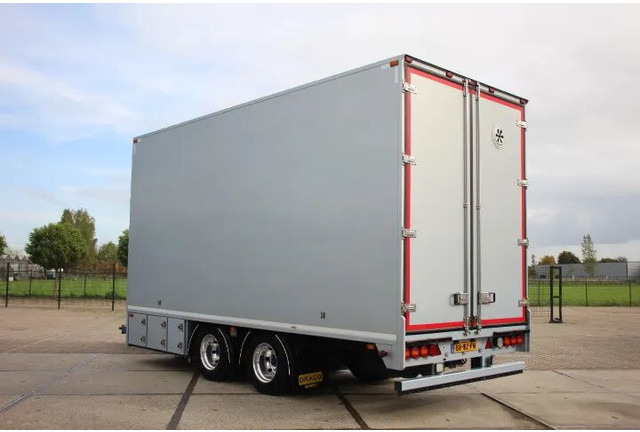 DRACO Middenas aanhangwagen bloemen / planten verkoopwagen - Skåpsläp: bild 1 DRACO Middenas aanhangwagen bloemen / planten verkoopwagen - Skåpsläp: bild 1