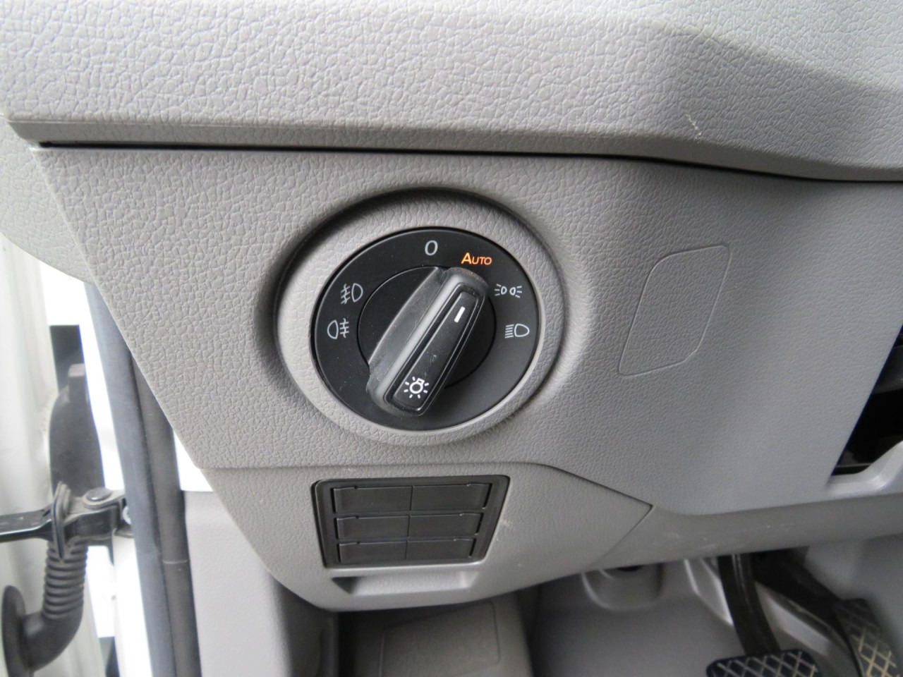 VOLKSWAGEN Crafter 35 L3H3 Kasten 4MOTION Navi ZV - Skåpbil: bild 5 VOLKSWAGEN Crafter 35 L3H3 Kasten 4MOTION Navi ZV - Skåpbil: bild 5