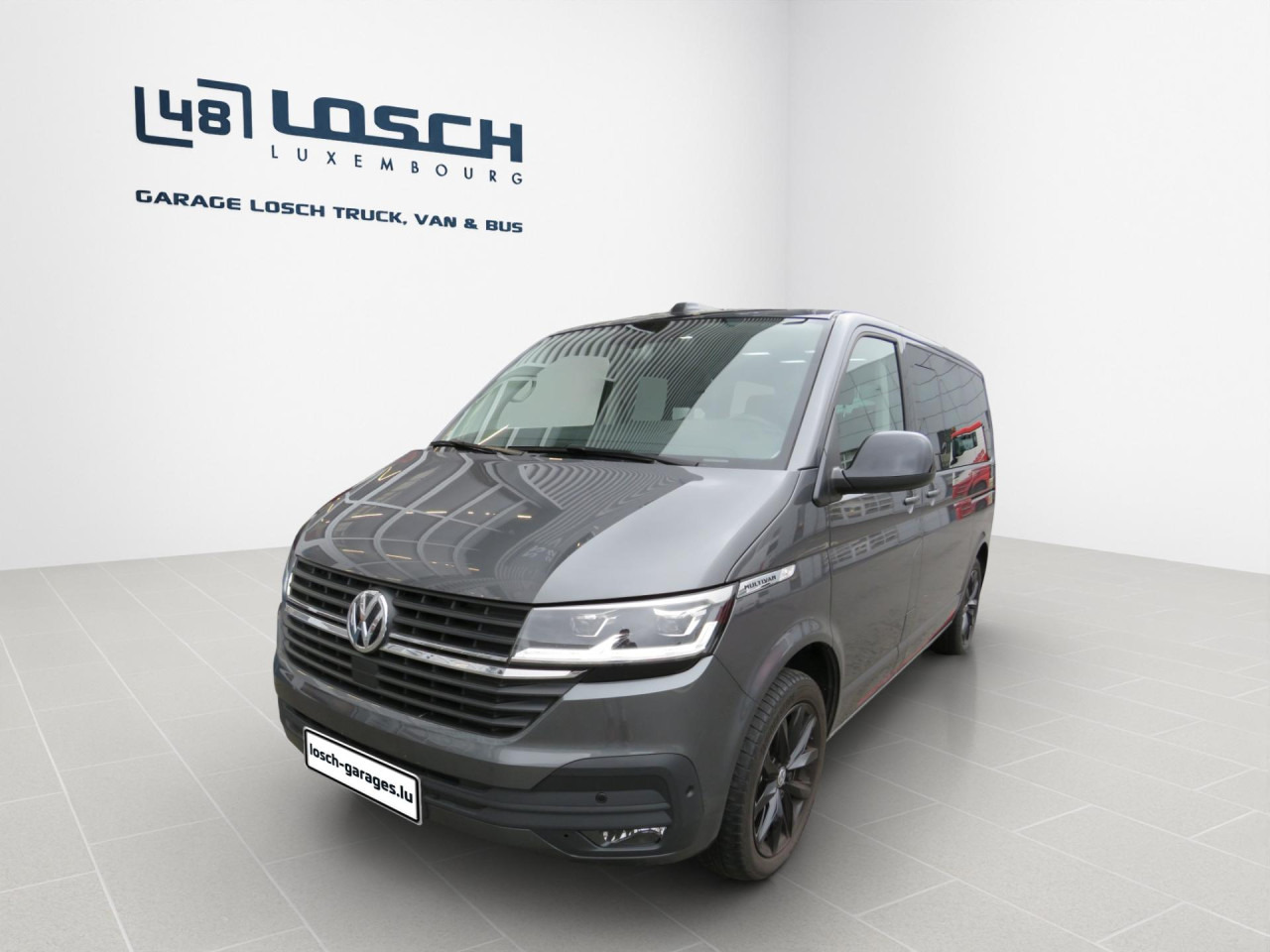 VOLKSWAGEN T6.1 Multivan Comfortline Edition Court Bluetooth - Personbil: bild 1 VOLKSWAGEN T6.1 Multivan Comfortline Edition Court Bluetooth - Personbil: bild 1