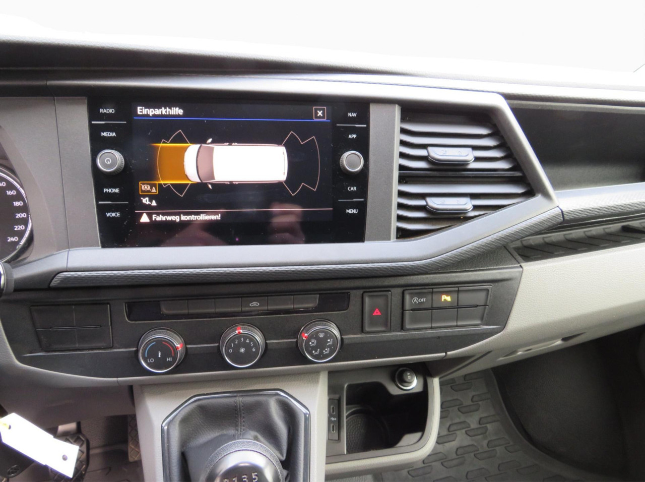 VOLKSWAGEN T6.1 Transporter Trendline 2.0 TDI Kasten Euro6 ZV - Små skåpbil: bild 2 VOLKSWAGEN T6.1 Transporter Trendline 2.0 TDI Kasten Euro6 ZV - Små skåpbil: bild 2