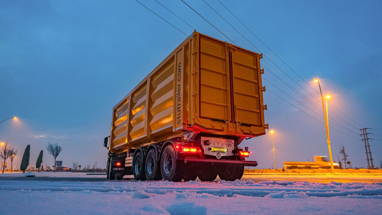 STU SCRAP METAL TIPPER TRAILER / 55M3 TO 71 M3 - Tippbil semitrailer: bild 3 STU SCRAP METAL TIPPER TRAILER / 55M3 TO 71 M3 - Tippbil semitrailer: bild 3