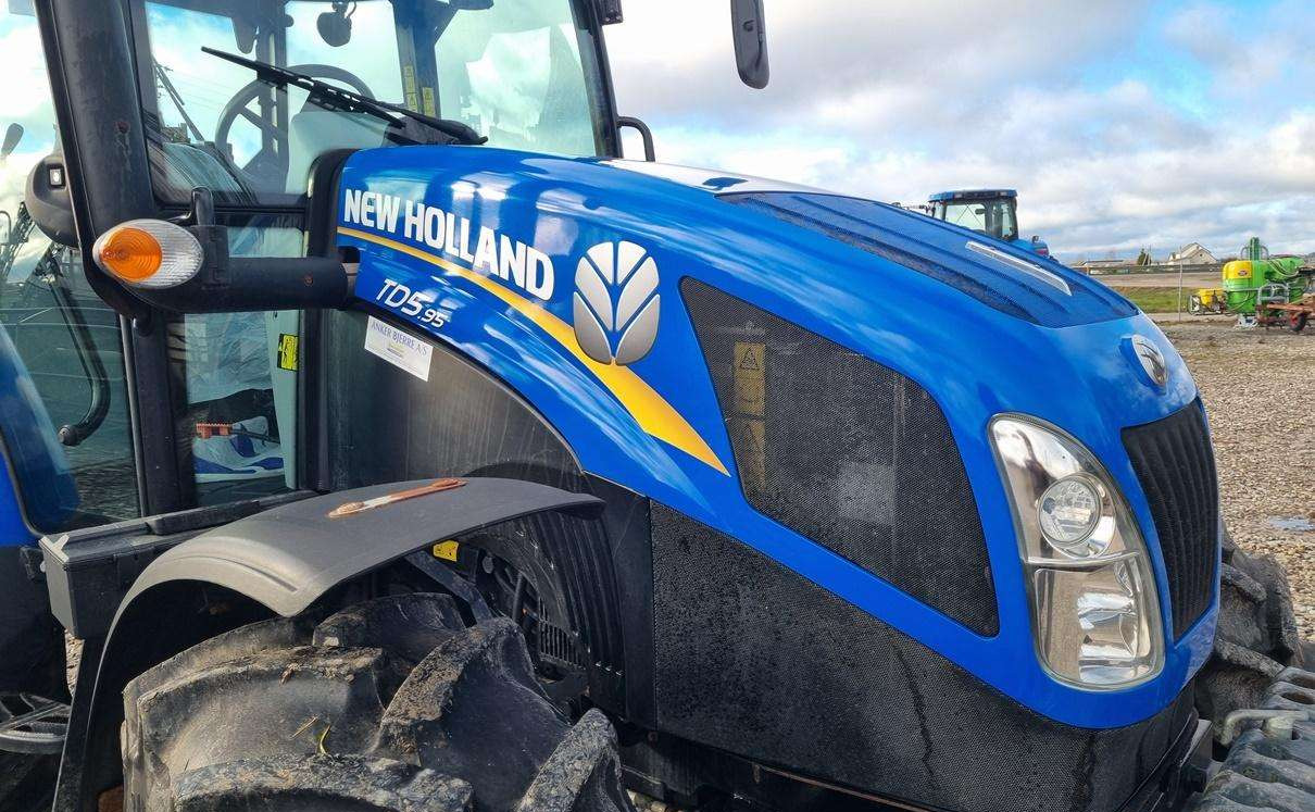 New Holland TD 5.95 - Traktor: bild 1 New Holland TD 5.95 - Traktor: bild 1