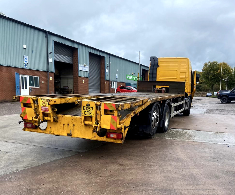 VOLVO FM9 340 6x2 - Flakbil: bild 4 VOLVO FM9 340 6x2 - Flakbil: bild 4