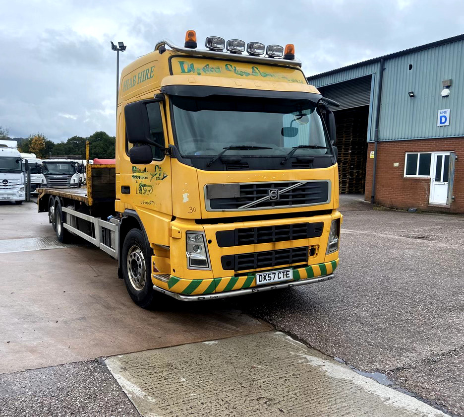 VOLVO FM9 340 6x2 - Flakbil: bild 1 VOLVO FM9 340 6x2 - Flakbil: bild 1