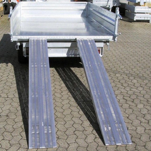 Brenderup 3-Seitenkipper, TT3500, 3,5 to. H+E-Pumpe,307x179x35cm - Tippsläp: bild 4 Brenderup 3-Seitenkipper, TT3500, 3,5 to. H+E-Pumpe,307x179x35cm - Tippsläp: bild 4