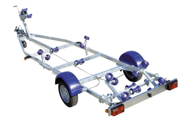 Brenderup Brenderup Premium Bootsanhänger 181300B SRX mit Superrollen, 1,3 to. 5,5m/ 18 Fuß - Båttrailer: bild 1 Brenderup Brenderup Premium Bootsanhänger 181300B SRX mit Superrollen, 1,3 to. 5,5m/ 18 Fuß - Båttrailer: bild 1