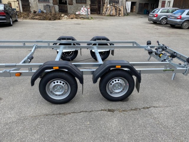 Brenderup Premium Bootsanhänger 242000TB SR mit Superrollen, 2,0 to. 7,2m/ 24 Fuß - Båttrailer: bild 5 Brenderup Premium Bootsanhänger 242000TB SR mit Superrollen, 2,0 to. 7,2m/ 24 Fuß - Båttrailer: bild 5