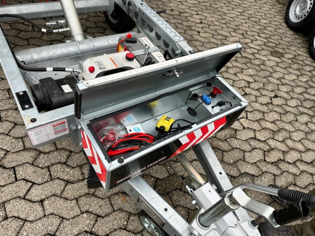 Brian James Cargo Tipper 2, Heckkipper 526-3116-35-2-12, 3100 x 1600 x 300 mm, 3,5 to. - Tippsläp: bild 3 Brian James Cargo Tipper 2, Heckkipper 526-3116-35-2-12, 3100 x 1600 x 300 mm, 3,5 to. - Tippsläp: bild 3