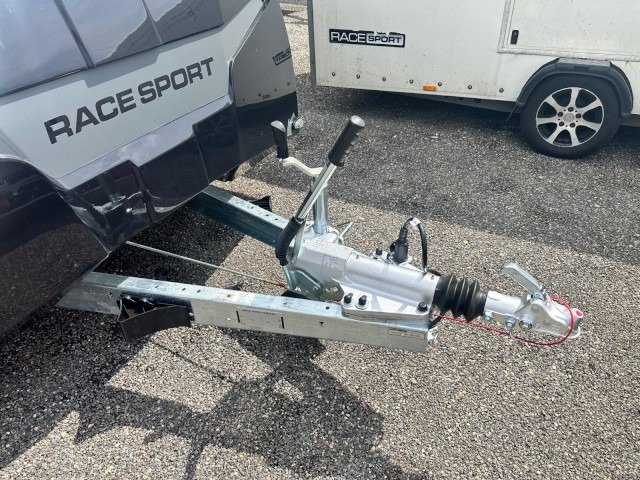 Brian James Race Sport 341, 341-5521-35-2-12-B, 5530x2100x1960mm, 3,5 to. - Biltransportsläp: bild 2 Brian James Race Sport 341, 341-5521-35-2-12-B, 5530x2100x1960mm, 3,5 to. - Biltransportsläp: bild 2