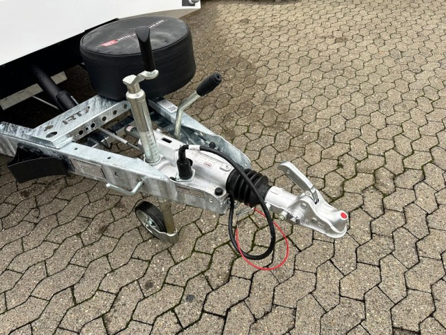 Brian James Race Transporter 7, RT7 397-6023-35-3-10-W, 6000 x 2300 mm, 3,5 to. - Biltransportsläp: bild 5 Brian James Race Transporter 7, RT7 397-6023-35-3-10-W, 6000 x 2300 mm, 3,5 to. - Biltransportsläp: bild 5