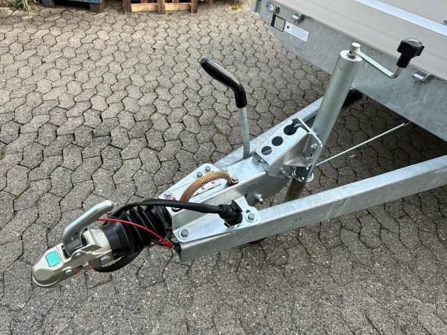 Hapert Azure H-2 Hochlader 6050 x 2200 x 300 mm, ZG 3,5 to. parabel - Bilsläp: bild 2 Hapert Azure H-2 Hochlader 6050 x 2200 x 300 mm, ZG 3,5 to. parabel - Bilsläp: bild 2