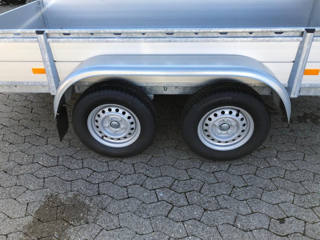 Hapert Azure L-2 Tieflader 3030 x 1490 x 370 mm, ZG 2,7 to. - Bilsläp: bild 5 Hapert Azure L-2 Tieflader 3030 x 1490 x 370 mm, ZG 2,7 to. - Bilsläp: bild 5