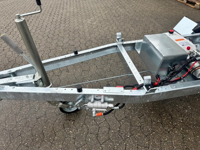 Humbaur HUK 182715 Heckkipper 1,8 t. E-Pumpe, 2680 x 1500 x 300mm - Tippsläp: bild 4 Humbaur HUK 182715 Heckkipper 1,8 t. E-Pumpe, 2680 x 1500 x 300mm - Tippsläp: bild 4