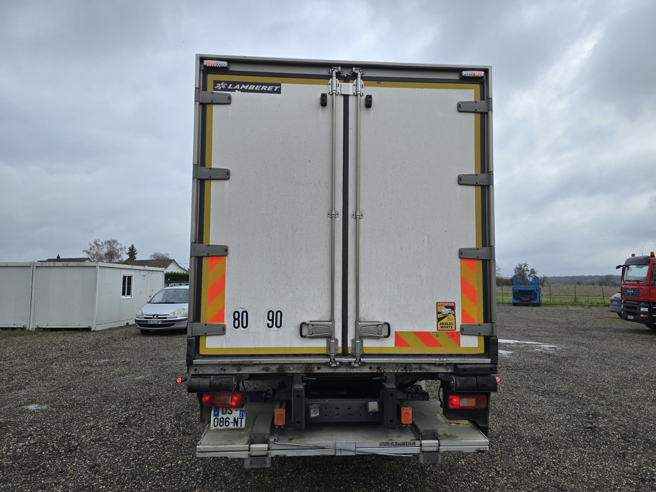 VOLVO FM 370 - ThermoKing - meat Rail - Kylbil lastbil: bild 5 VOLVO FM 370 - ThermoKing - meat Rail - Kylbil lastbil: bild 5
