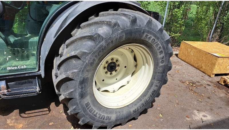 New Holland TN 95 D A - Traktor: bild 5 New Holland TN 95 D A - Traktor: bild 5