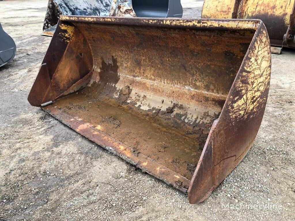 Loader bucket 2350 mm for Volvo BM4600 - Lastarskopa: bild 2 Loader bucket 2350 mm for Volvo BM4600 - Lastarskopa: bild 2