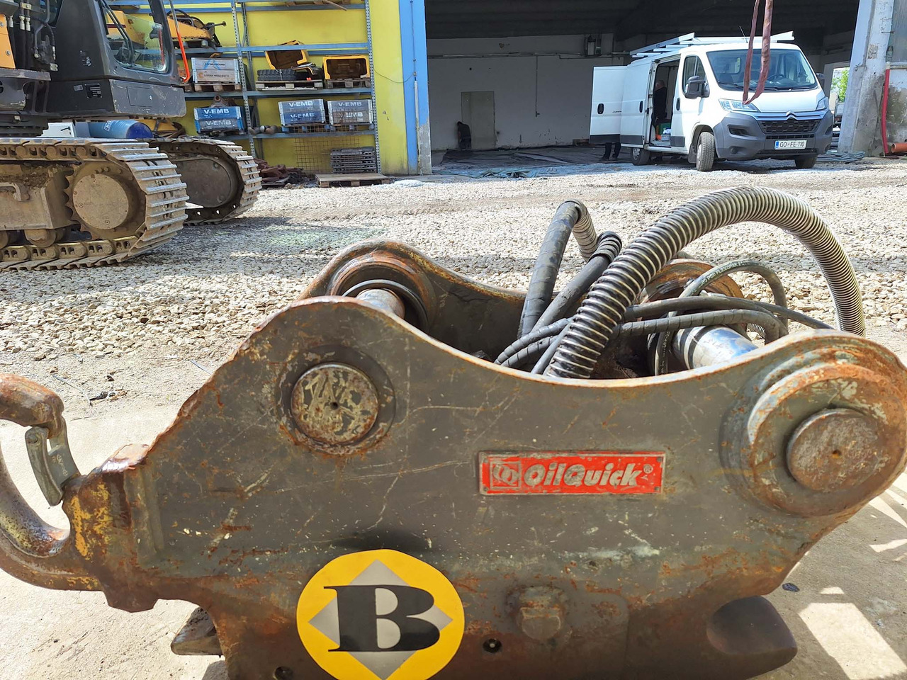 OilQuick quick coupler - Redskapsfäste för Grävmaskin: bild 4 OilQuick quick coupler - Redskapsfäste för Grävmaskin: bild 4