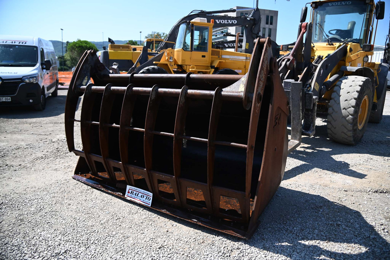 TREVI BENNE loader bucket 2500 mm - Lastarskopa: bild 2 TREVI BENNE loader bucket 2500 mm - Lastarskopa: bild 2