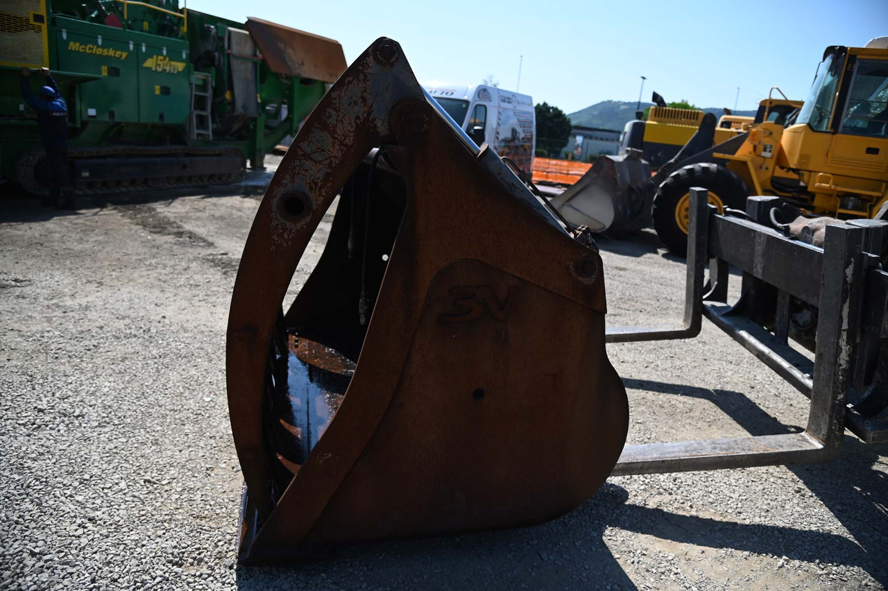 TREVI BENNE loader bucket 2500 mm - Lastarskopa: bild 3 TREVI BENNE loader bucket 2500 mm - Lastarskopa: bild 3