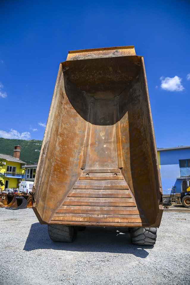 Ramstyrd dumper VOLVO A40F: bild 19