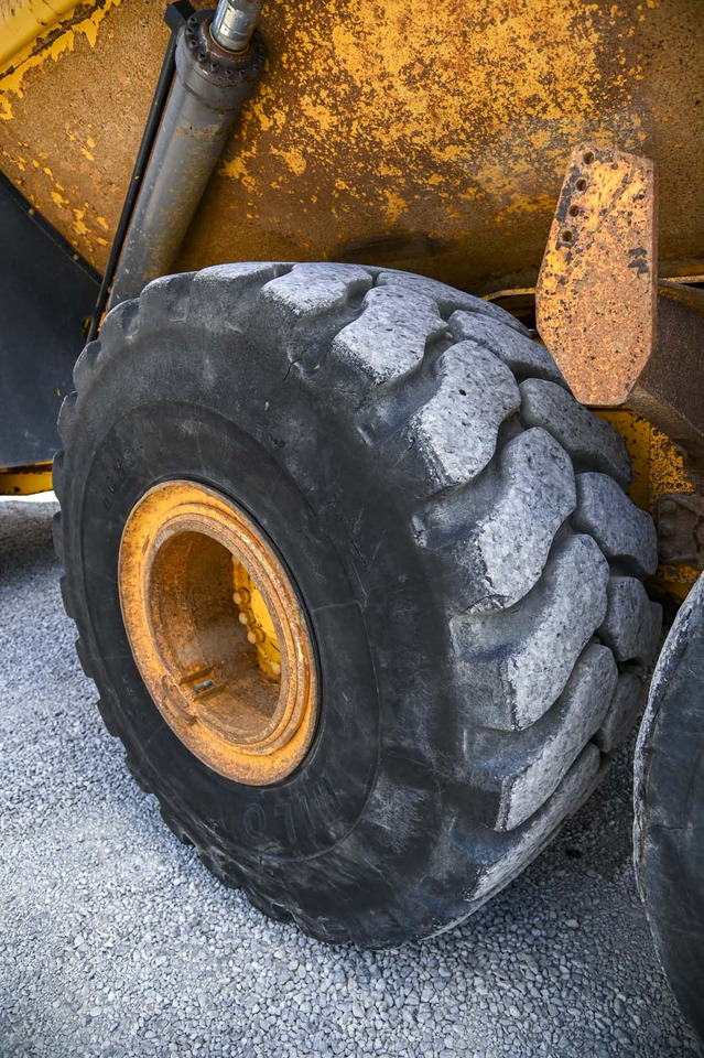 Ramstyrd dumper VOLVO A40F: bild 36