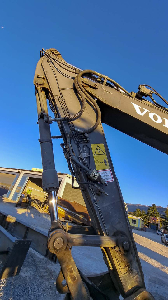 Bandgrävare VOLVO EC220ENH: bild 8