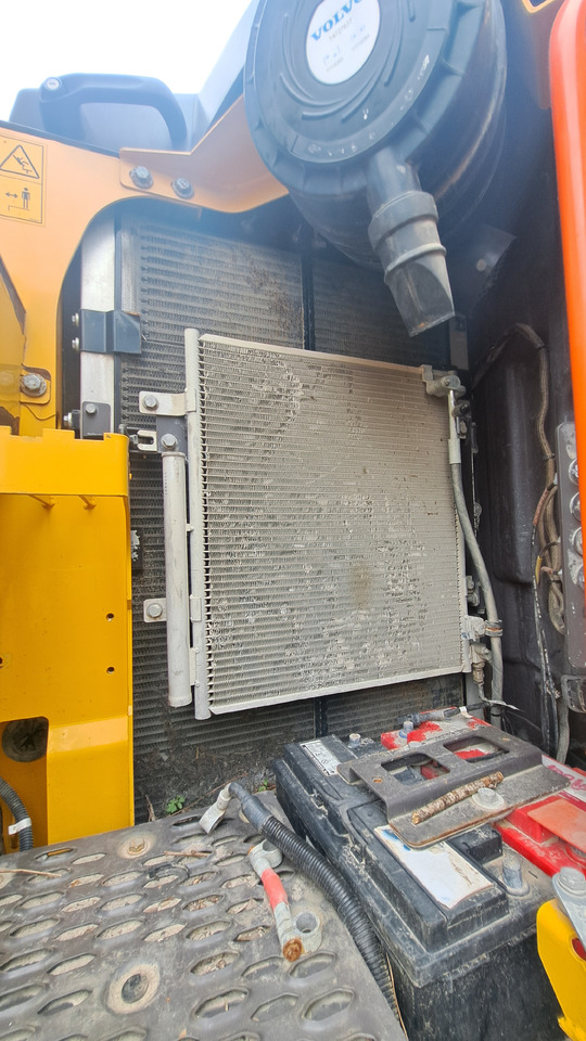 VOLVO EWR150E - Grävmaskin på däck: bild 2 VOLVO EWR150E - Grävmaskin på däck: bild 2