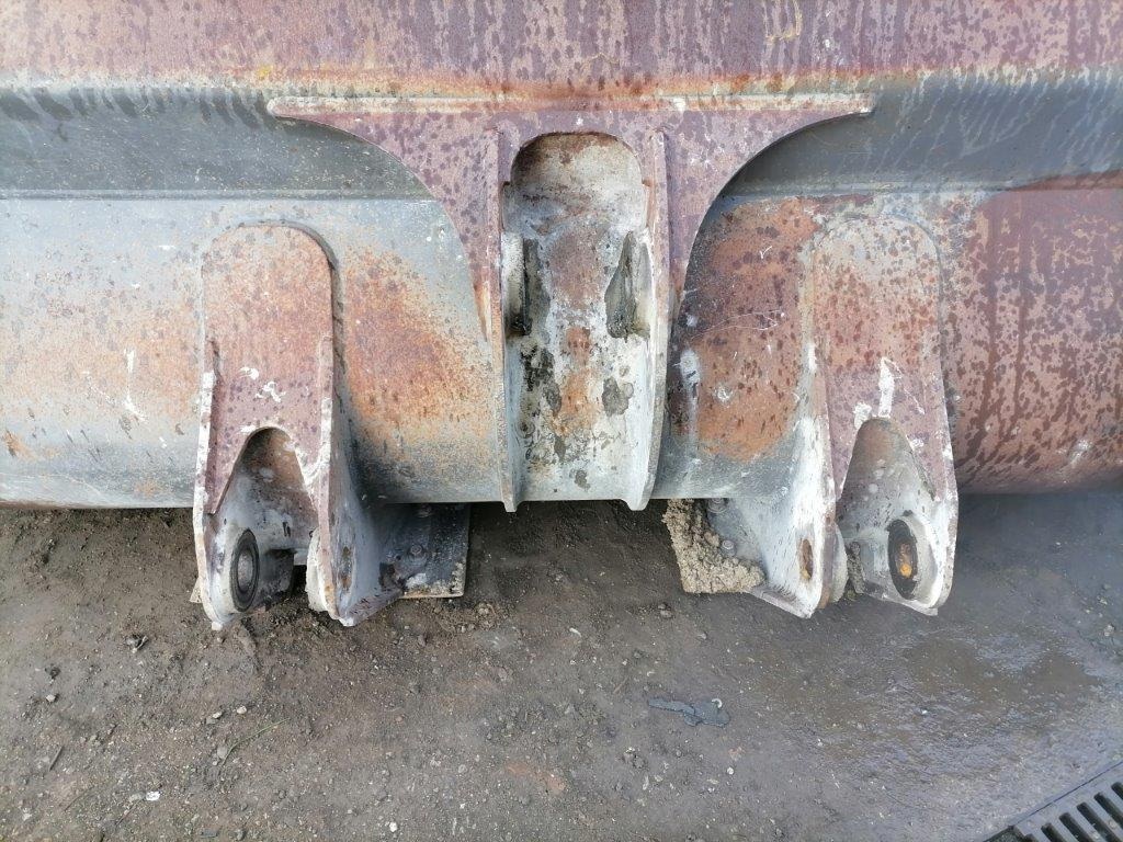 VOLVO loader bucket 2800 mm - Lastarskopa för Hjullastare: bild 4 VOLVO loader bucket 2800 mm - Lastarskopa för Hjullastare: bild 4