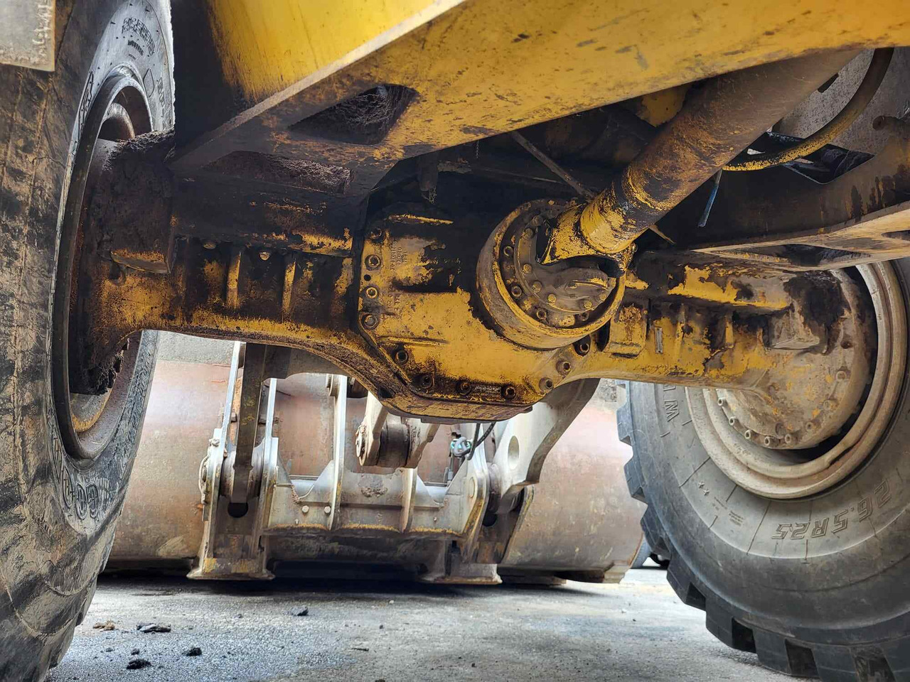 Volvo front axle - Framaxel för Lastare: bild 1 Volvo front axle - Framaxel för Lastare: bild 1