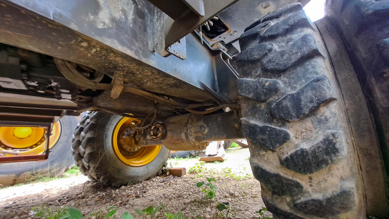 Volvo rear axle 14590304   Volvo EWR150E, EW160D, EW160E, EW180E, EW140E, EWR170E, EW200E MH, EW180D, EW160C, EW180C - Bakaxel för Grävmaskin: bild 2 Volvo rear axle 14590304   Volvo EWR150E, EW160D, EW160E, EW180E, EW140E, EWR170E, EW200E MH, EW180D, EW160C, EW180C - Bakaxel för Grävmaskin: bild 2