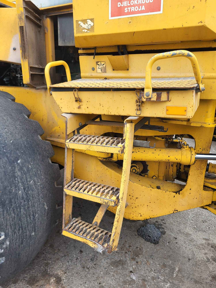 Volvo steps - Fotsteg för Lastare: bild 5 Volvo steps - Fotsteg för Lastare: bild 5