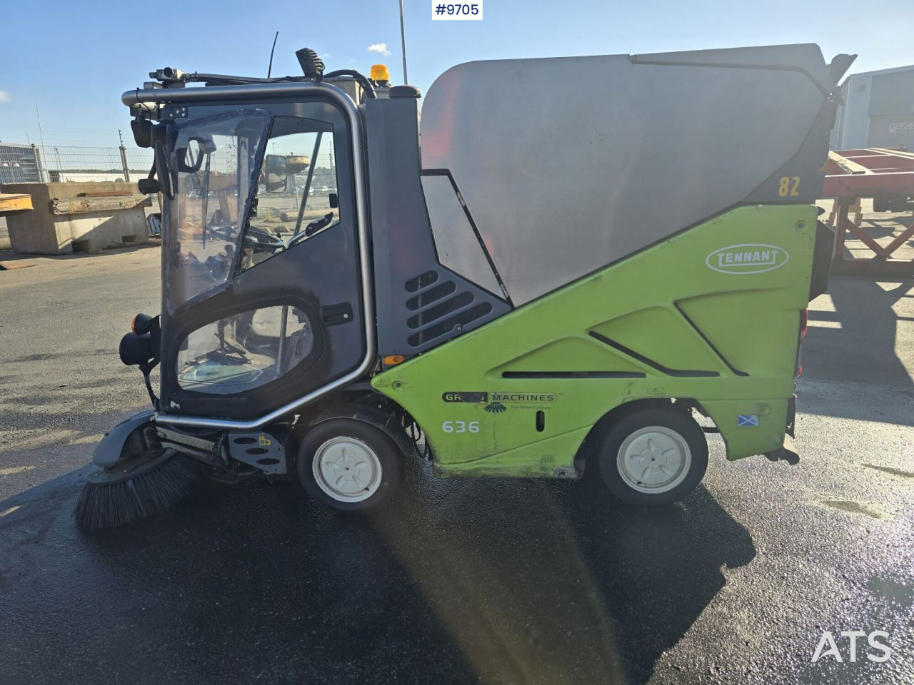 Air Sweeper - Tennant 636 (SEE VIDEO) - Sopmaskin: bild 2 Air Sweeper - Tennant 636 (SEE VIDEO) - Sopmaskin: bild 2