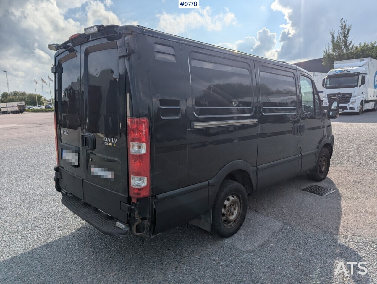 Box Truck Iveco Daily 29L12A V-300 - Skåpbil: bild 4 Box Truck Iveco Daily 29L12A V-300 - Skåpbil: bild 4