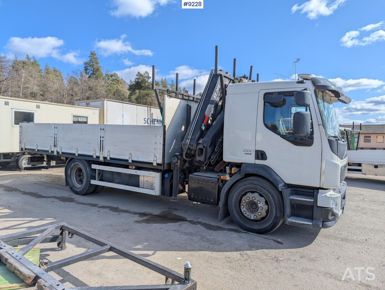 Crane Truck Volvo FL 280 4X2 with HIAB XS 144 E-5 crane (SEE VIDEO) - Kranbil: bild 2 Crane Truck Volvo FL 280 4X2 with HIAB XS 144 E-5 crane (SEE VIDEO) - Kranbil: bild 2
