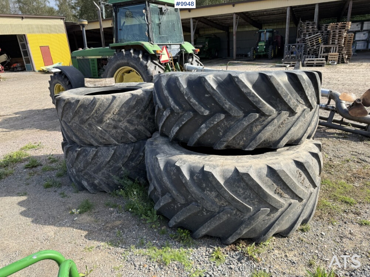 Däck till traktor Michelin fram och bak - Däck för Traktor: bild 1 Däck till traktor Michelin fram och bak - Däck för Traktor: bild 1