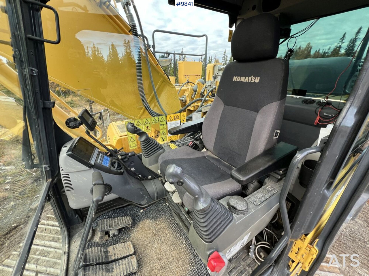 Excavator Komatsu HB 215 LC-2 with Tiltrotator and Buckets(See Video) - Bandgrävare: bild 5 Excavator Komatsu HB 215 LC-2 with Tiltrotator and Buckets(See Video) - Bandgrävare: bild 5